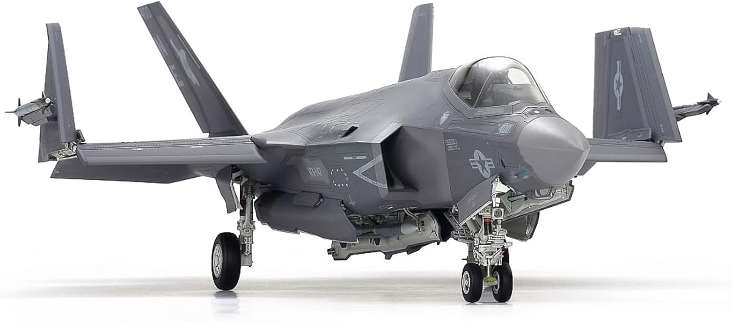 Tamiya 61127 1:48 US F-35C Lightning II - Replica Faithful, Plastic Kit, Crafts, Model Kits, Assembly, Jet Kit