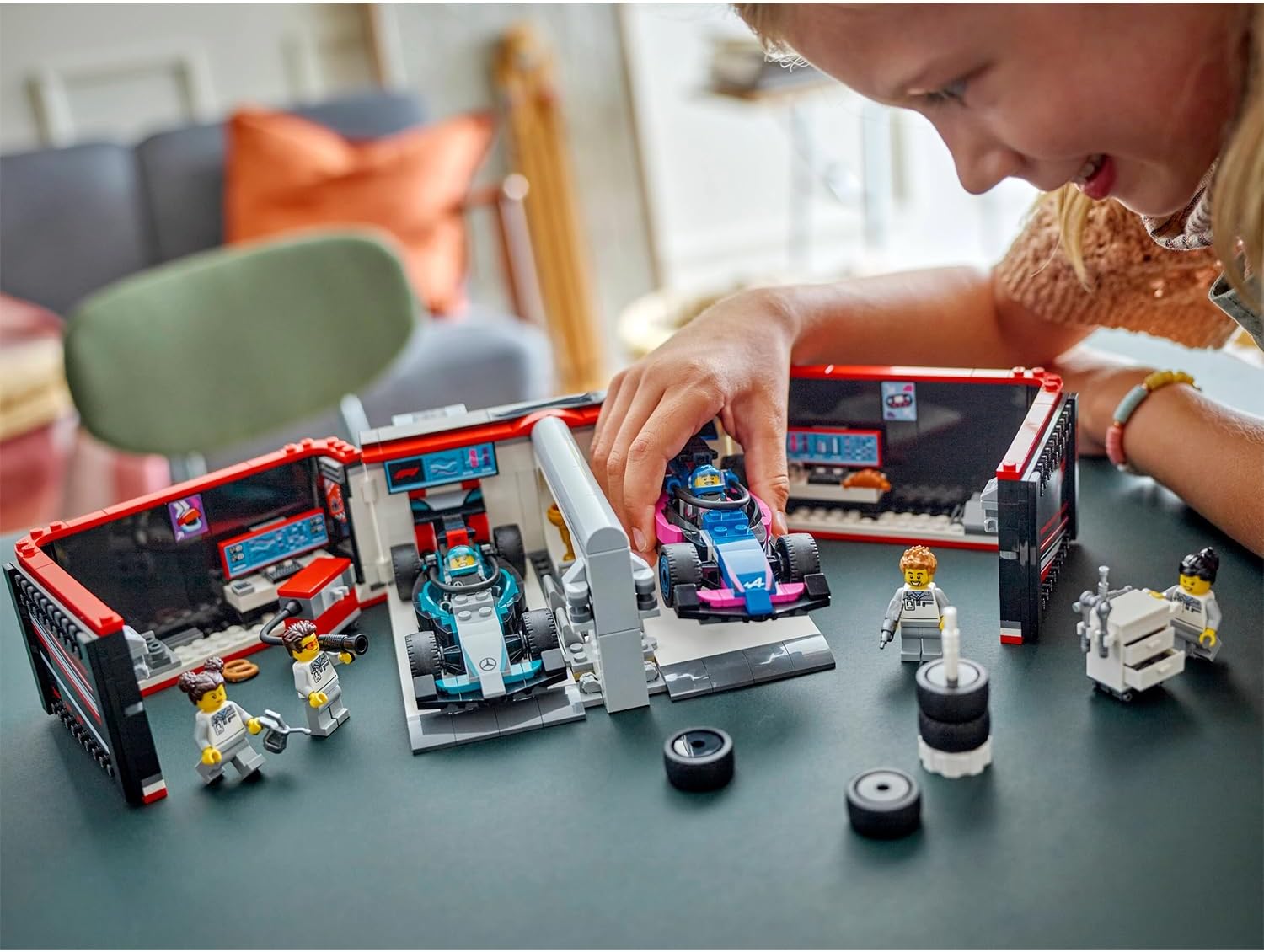 Lego City: F1 Garage & Mercedes-Amg & Alpine Cars (60444)