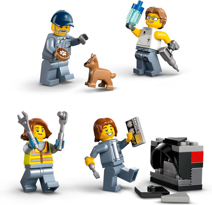 LEGO City Desguace con Coches, Depósito de Chatarra con Compactadora y Grúa de Juguete, 2 Vehículos Clásicos y 4 Minifiguras, Regalo para Niños y Niñas de 7 Años o Más 60472