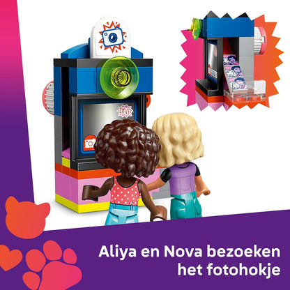 LEGO Friends Kapsalon en accessoirewinkel Speelgoedwinkel Bouwpakket voor Kinderen, Creatief Speelgoed voor 7 jaar en Ouder, Cadeau voor Meisjes met 3 Poppetjes voor Rollenspellen 42662