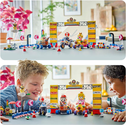 LEGO Super Mario: Mario Kart– Baby Peach en grand prix–set, Nintendo Bouwpakket voor Kinderen, Speelgoed voor 8 jaar en ouder met Toad, Lakitu, Lemmy en Meer, Cadeau voor Jongens en Meisjes 72036