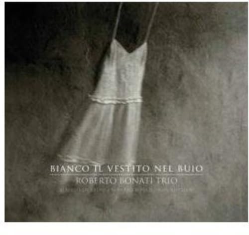 Bianco Il Vestito Nel Buio