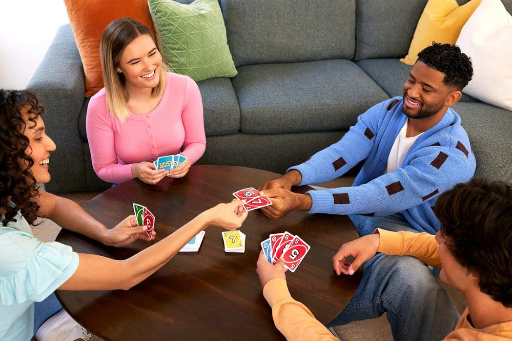 Mattel Games UNO Teams Card Game for Family Nights, Game Nights, Travel, Camping & Parties for Players 7 And Up In Up To Four Teams, With Cards Any Colorblind Player Can Use, HXT58