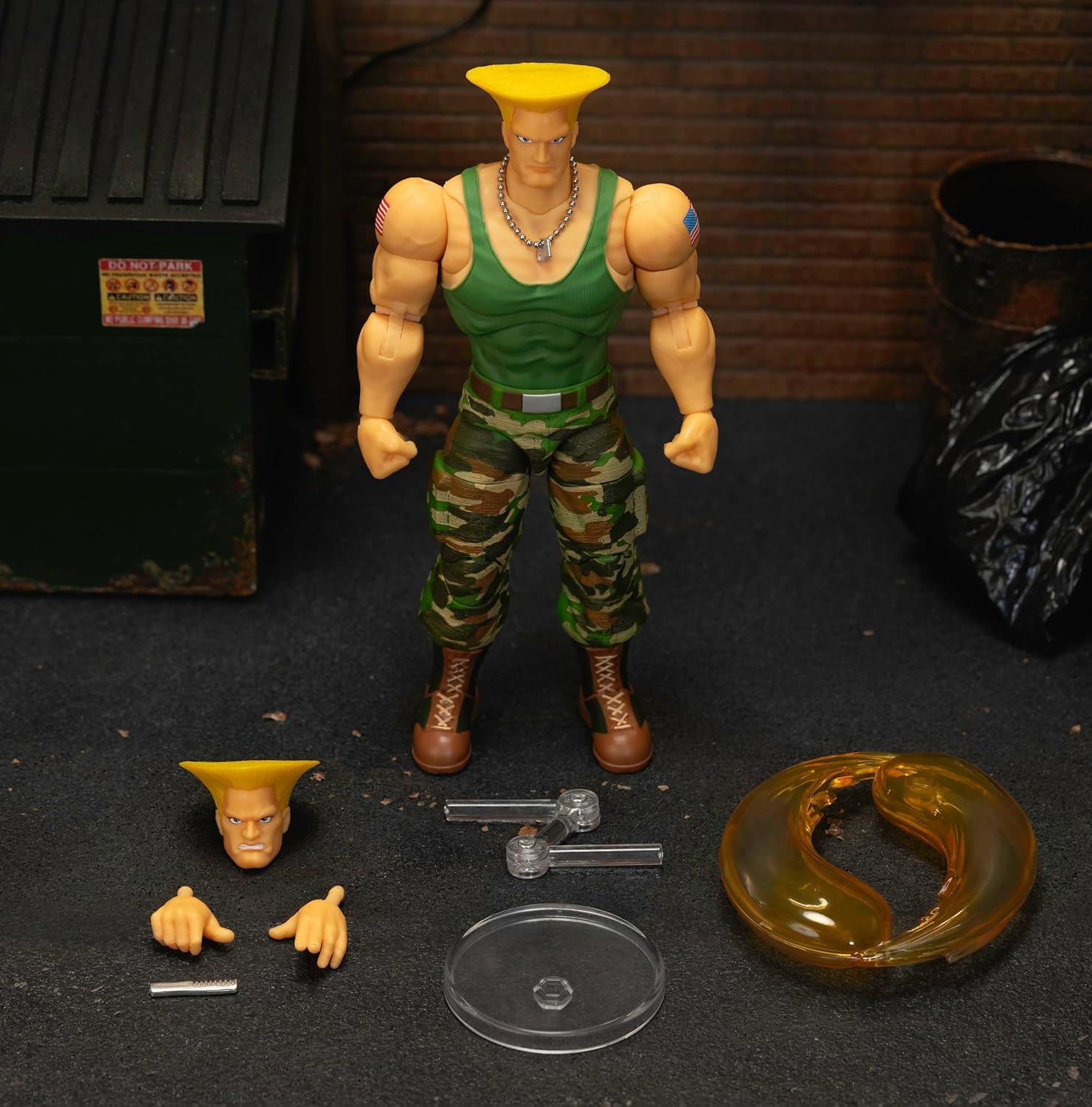 Jada Toys Street Fighter II Guile Action Figure 1:12 Scale, 6" Tall, Interchangeable Heads, Hands & Accessories