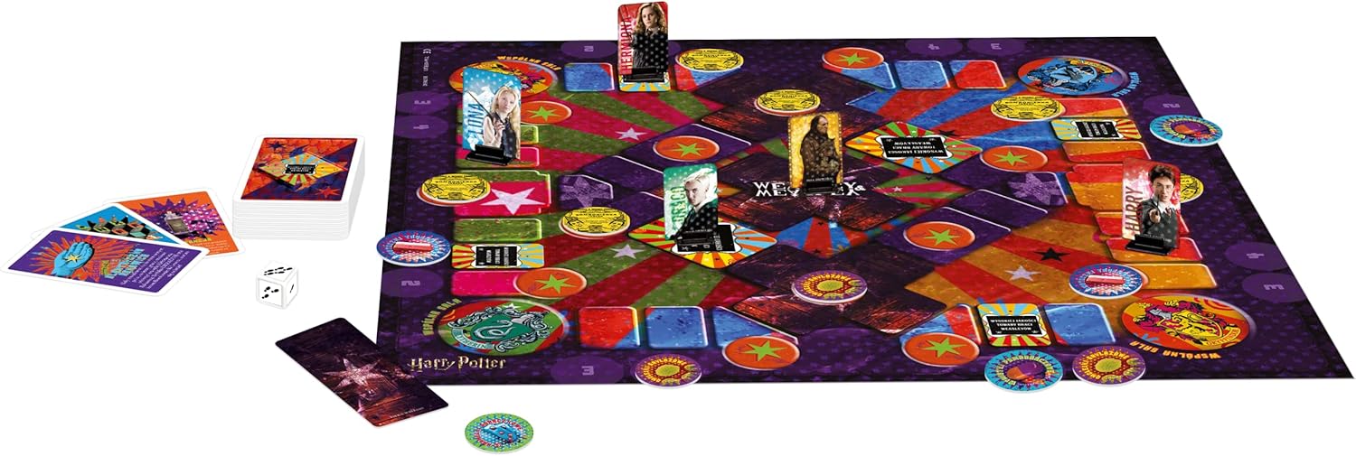 Cartamundi Harry Potter Skiving Snackbox Scavenge Board Game, Calling All Harry Potter Super-Fans! For 2 to 4 Players, Great Gift For Kids Aged 8+