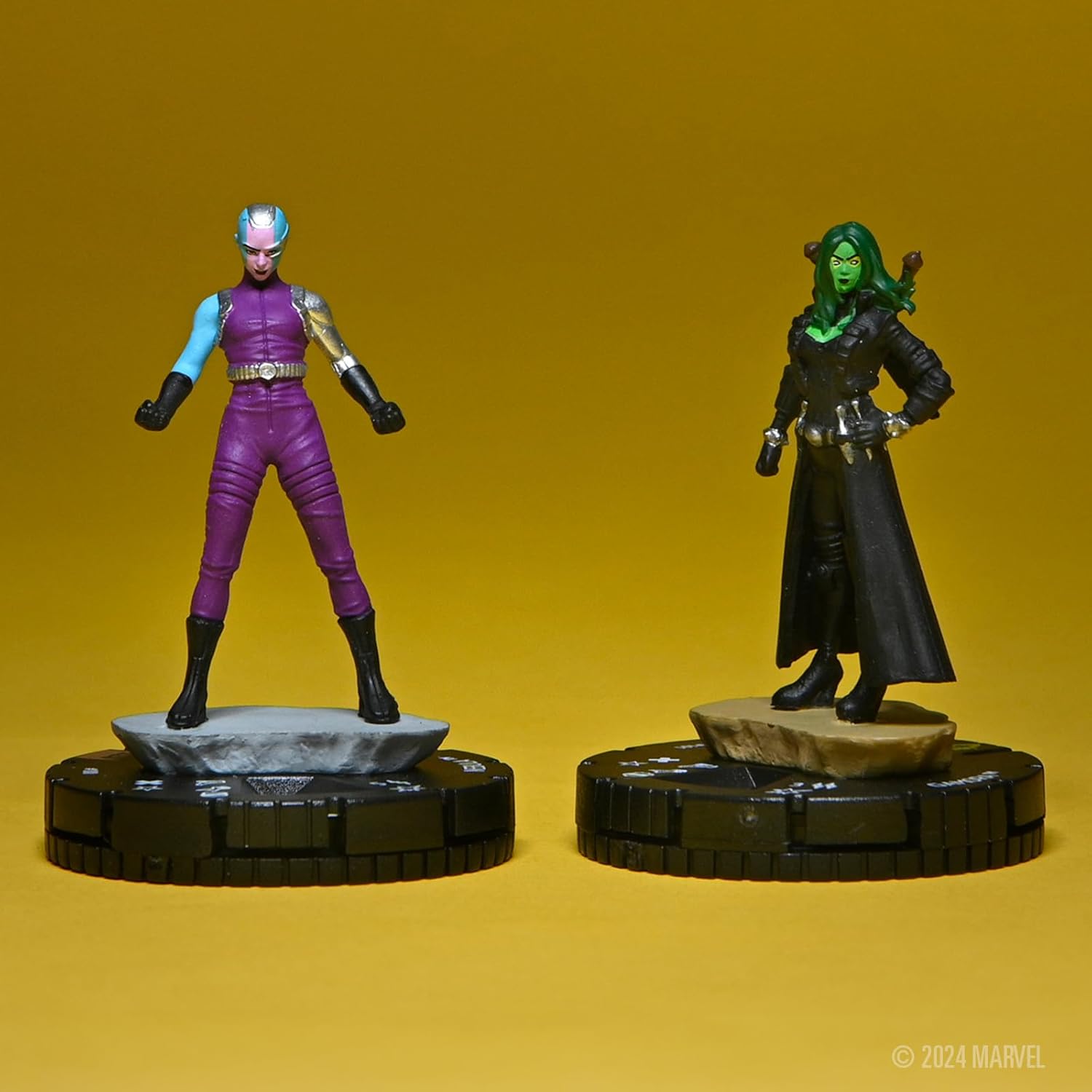 Marvel HeroClix: Collector's Trove Booster Brick (Play at Home Kit Nebula and Gamora, Plastic) Plastic Play at Home Kit Nebula and Gamora