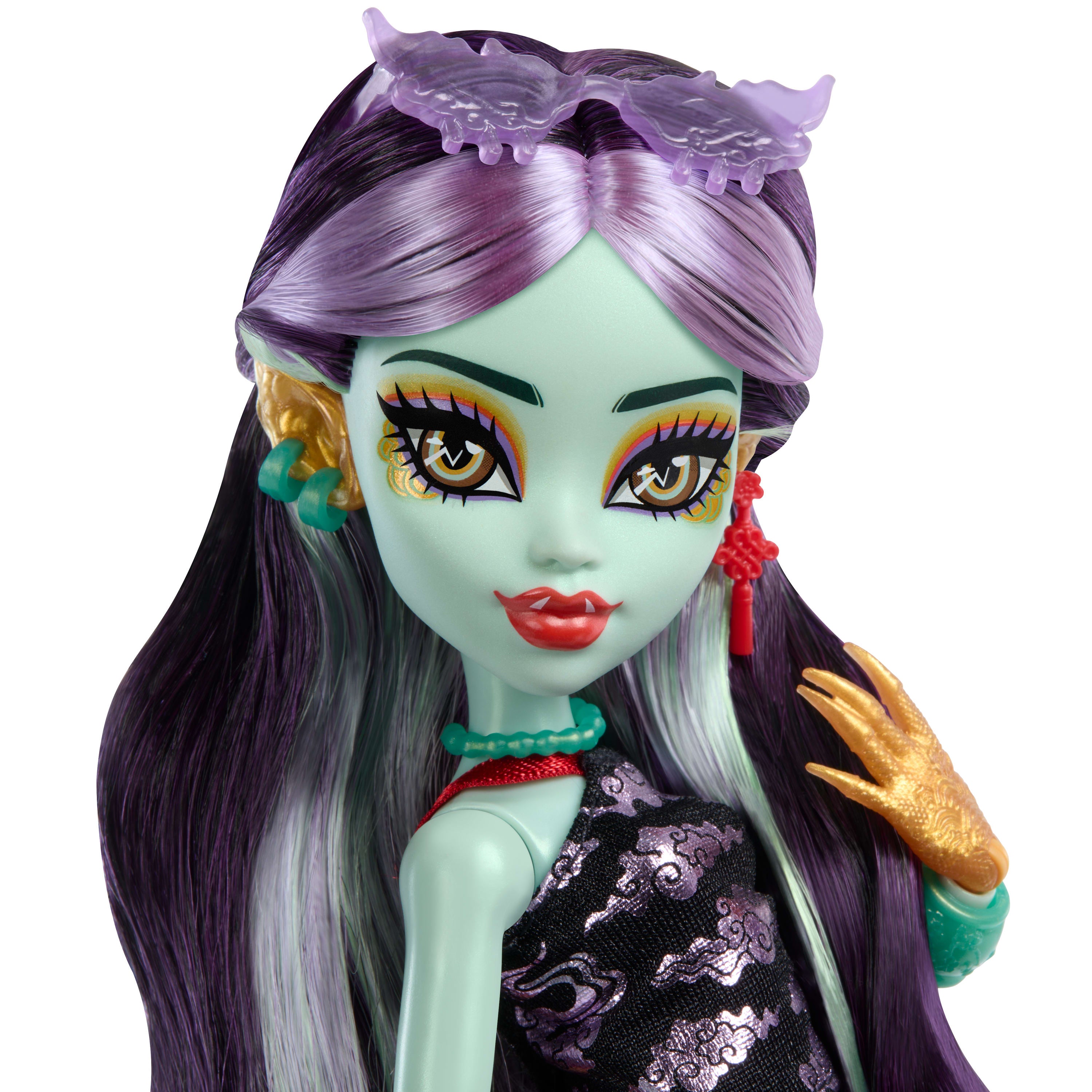 Monster High Jinafire Long Fashion Doll with Pet Dog Cloudy “Yun Yun” and 7 Accessories