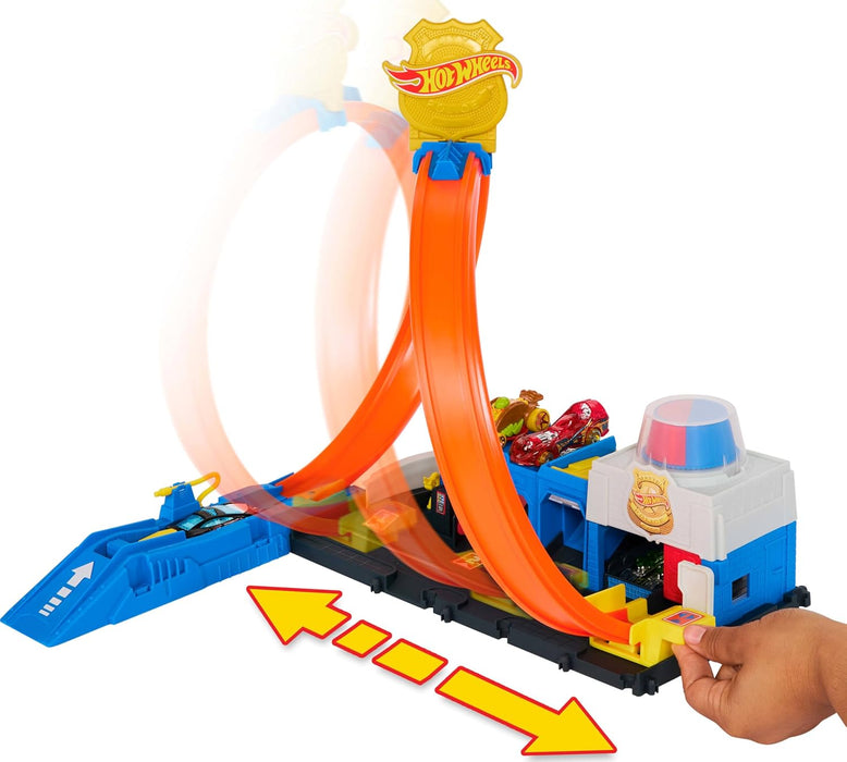 Hot Wheels Toy Car Track Set, Super Police Station Playset with 1:64 Scale Die-Cast Vehicle, Adjustable Loop for Multiple Ways to Race & Stunt, JBM71