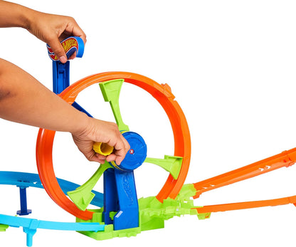 Hot Wheels Launch and Loop Conjunto de Juego de Pistas y Coche de Juguete, Coche de Metal a Escala 1:64, Zona de choques en Pista con Forma de 8 con looping con Impulsor, JBX65