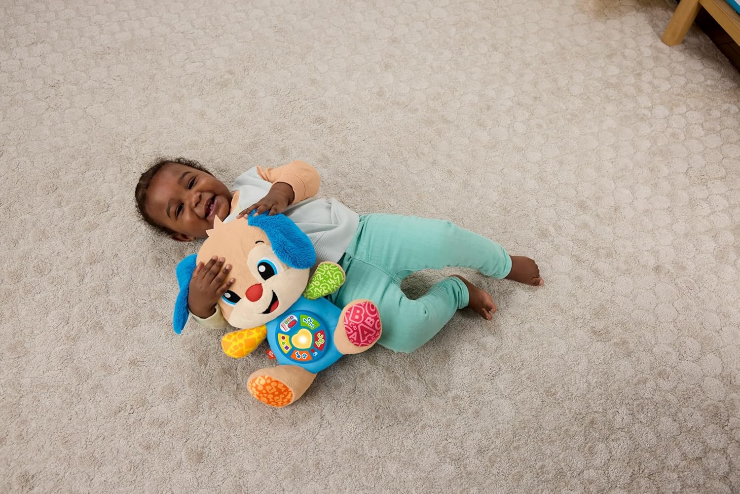 Fisher-Price Baby Learning Toy Laugh & Learn Smart Stages Puppy Musical Plush with Smart Stages for Infants Ages 6+ Months, Multilanguage Version, JFD20