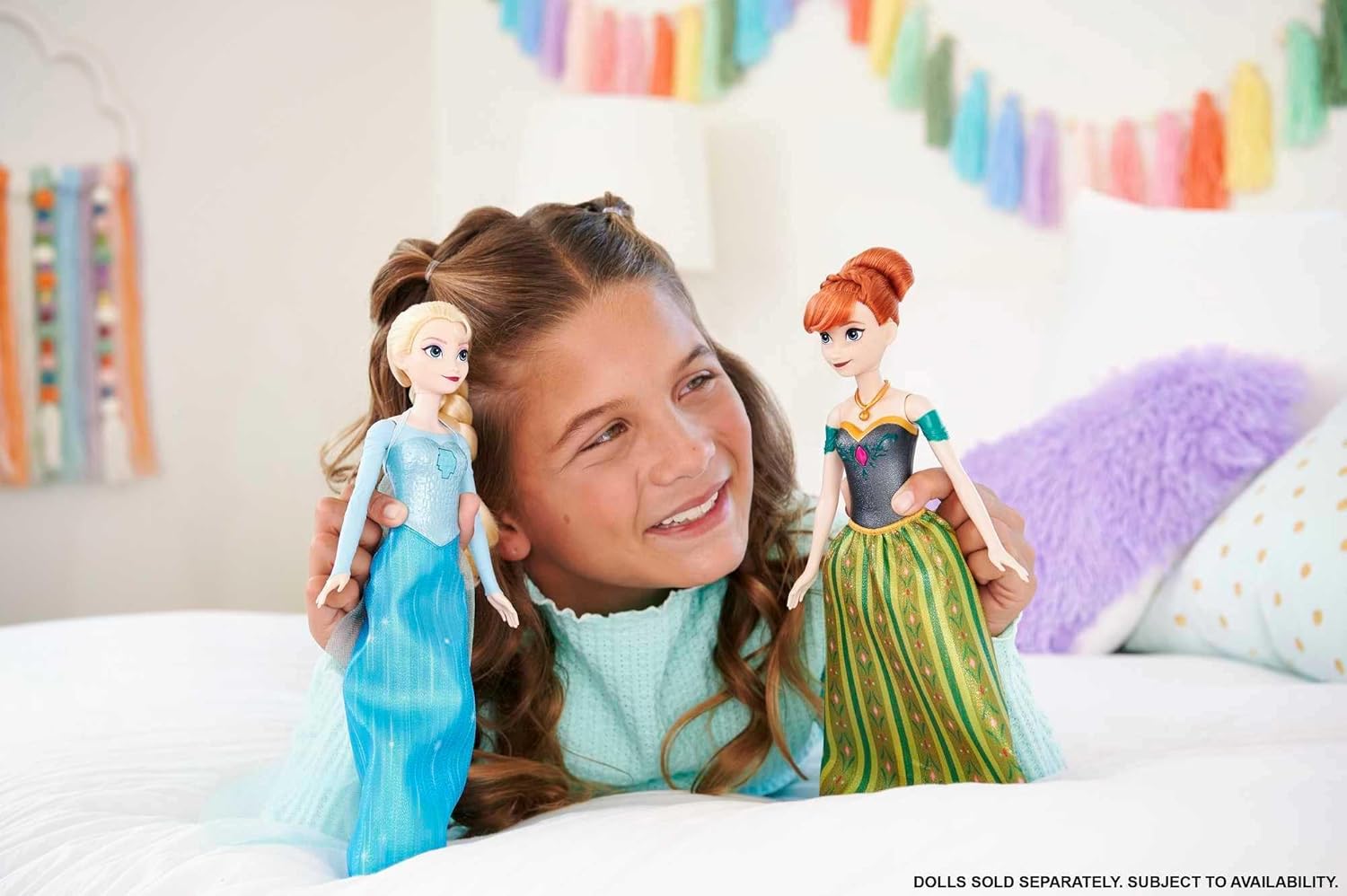 * Disney Frozen Singing Doll - Elsa