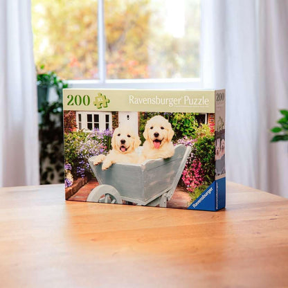 Ravensburger Puzzle 12001368 - Golden Retriever - 200 Teile Hunde-Puzzle für ältere Menschen und Senioren, mit größeren, griffigen Puzzleteilen, großer Bildvorlage und Stabiler Unterlage zum Puzzeln
