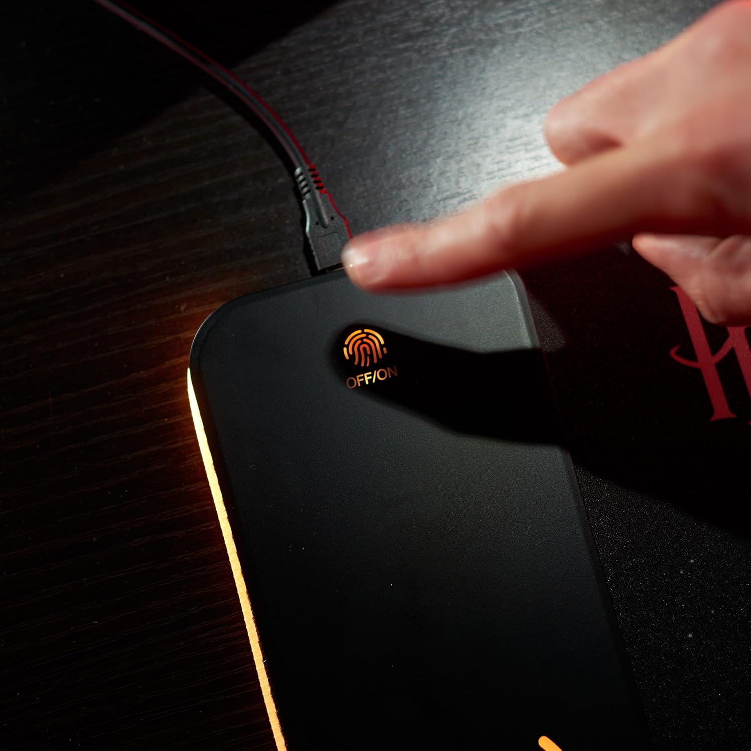 Numskull Harry Potter XL RGB Gaming-Mauspad mit kabellosem Ladegerät | Anpassbare LED, rutschfest, wasserabweisend