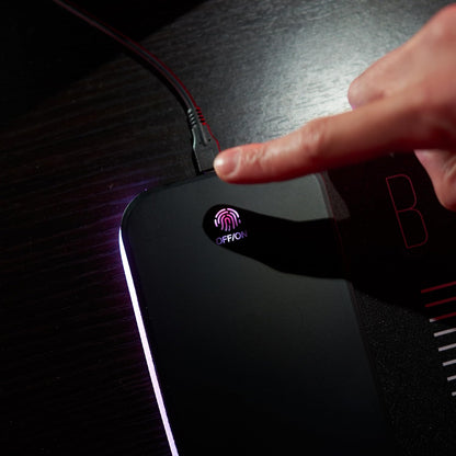 Numskull Batman - Oversize Gaming Mat & Mobile Charger