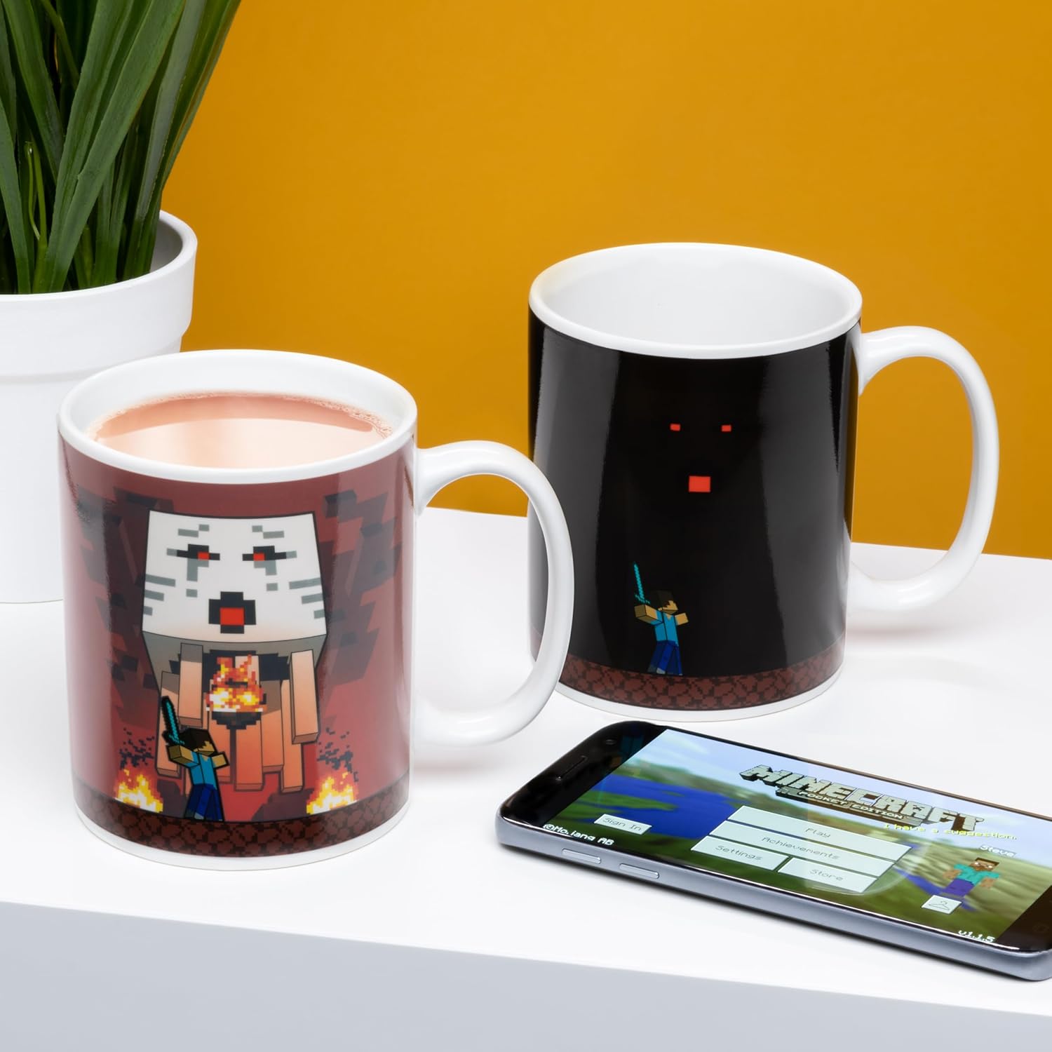 Paladone Minecraft Nether and Steve Heat Change Mug, Officially Licensed Ceramic Coffee Cup Transforms with Hot Drinks, Gaming Gift, Pop Culture Merchandise, 300 ml (10 fl oz