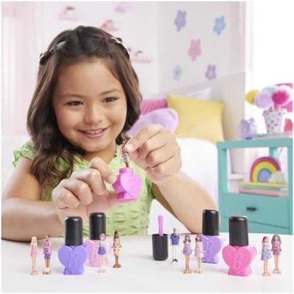 Mattel Barbie: MiniÿBarbielandÿFashionistas - Nail Polish Doll (Random) (Jcp97)