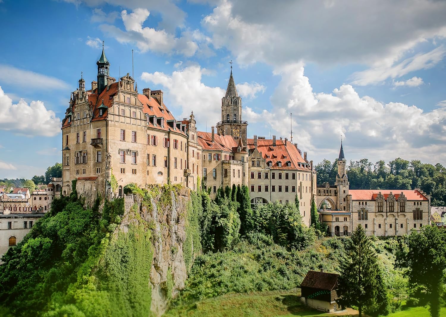 Ravensburger Beautiful Castles - Germany 1000 Piece Jigsaw Puzzle for Adults and Kids Age 12 Years Up