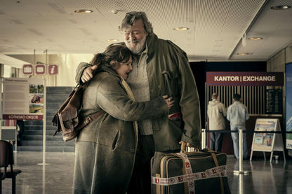 VON HEINZ, JULIA - TREASURE - FAMILIE IST EIN FREMDES LAND