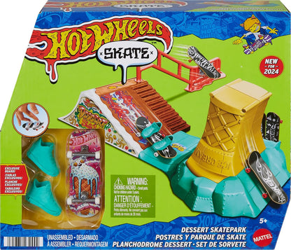 Hot Wheels Skate Fingerboard speelset met 1 exclusief vingerskateboard en paar afneembare skateschoenen, dessertthema met ingebouwde opslag