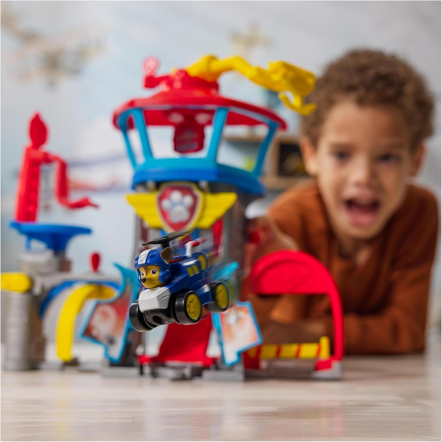 Paw Patrol: Air Rescue, Pup Squad Adventure Bay Airport Playset, with Chase Toy Car Vehicle Launcher, Kids’ Toys for Boys and Girls 3+