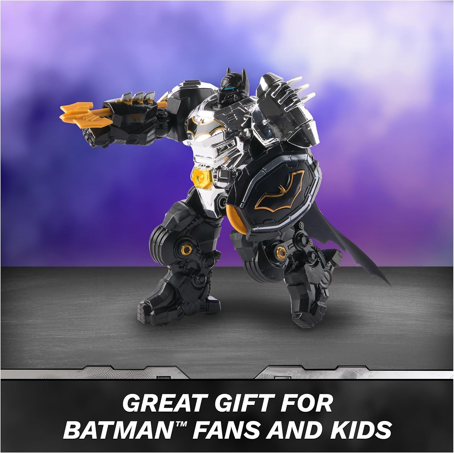 DC Comics, Metal Force Batman Actionfigur, 15,2 cm mit 10,2 cm Minifigur, eingebautem Blaster und Rüstungsanzug, Superhelden-Kinderspielzeug für Jungen und Mädchen ab 4 Jahren