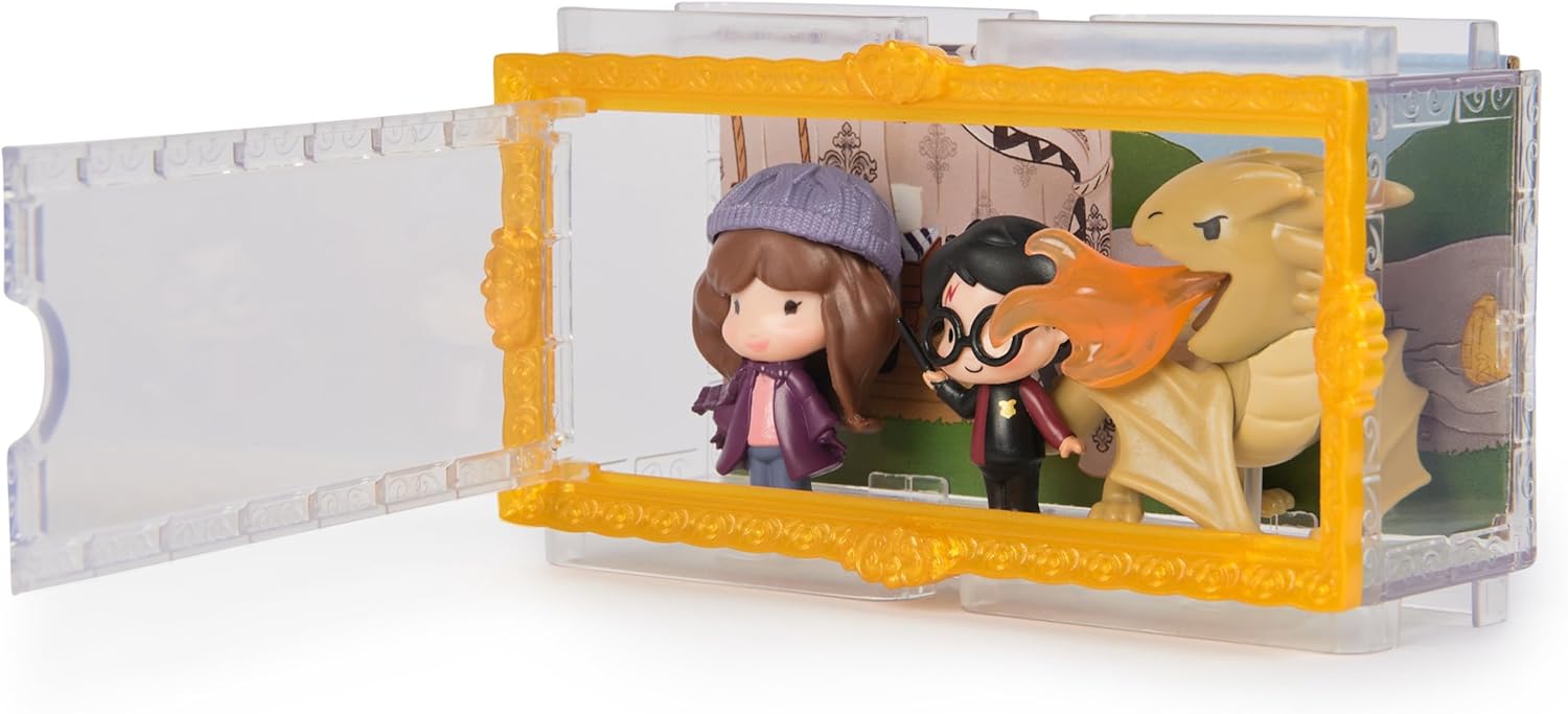 Wizarding World Harry Potter, Micro Magical Moments Year 4 Set with Harry, Hermione & Hungarian Horntail Dragon Toy & Display Case, Kids Toys