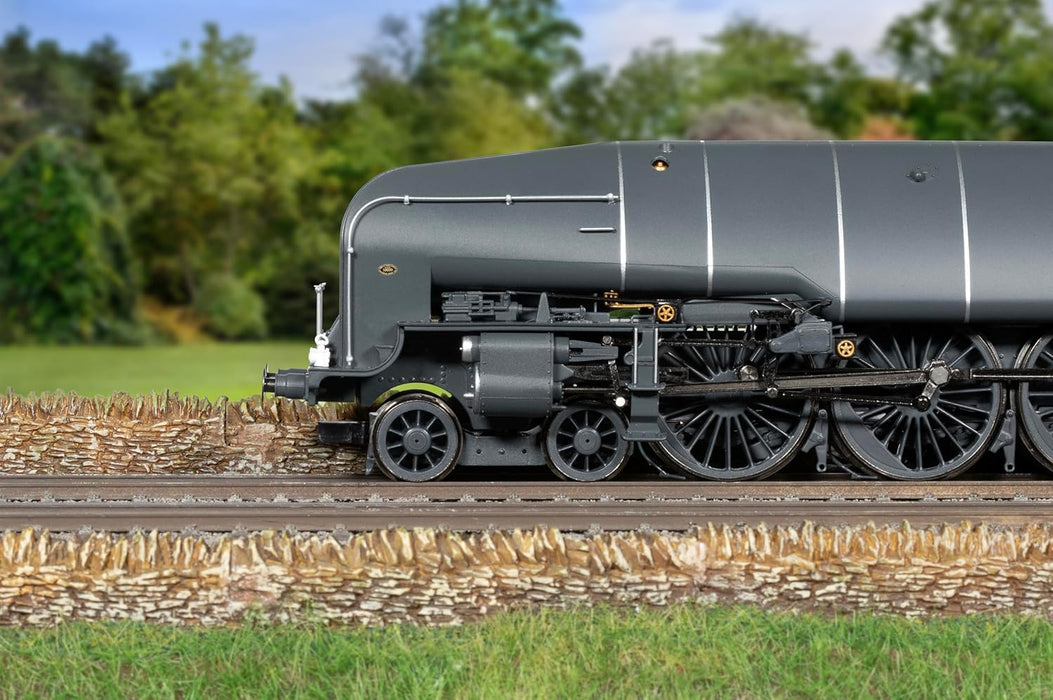 Hornby R30352SS LNER W1 Class 4-6-4 10000 Hush Hush With Steam Generator - Era 3 Steam Locomotives