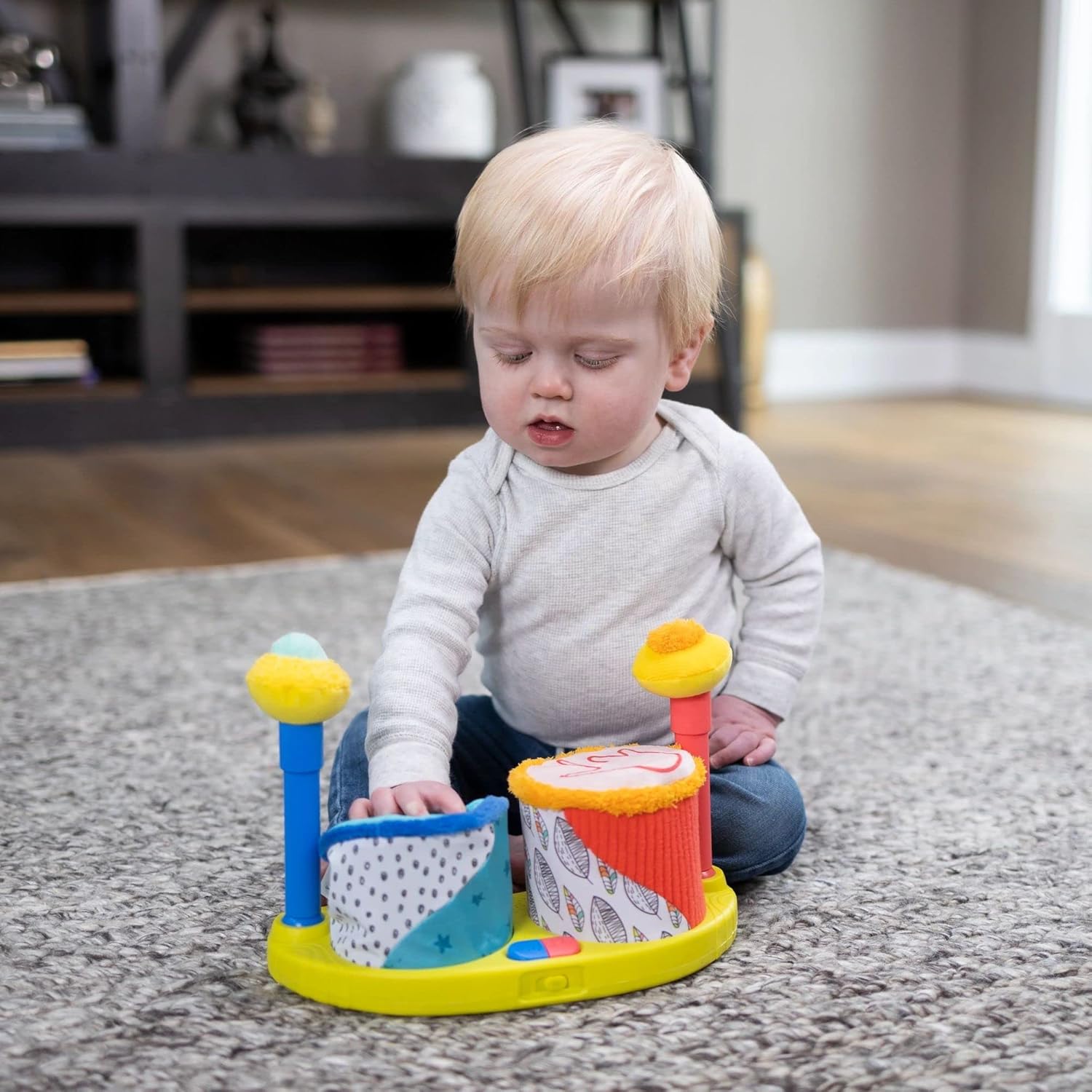 LAMAZE L27472 eerste accu van stof, muzikaal geluid, eerste verjaardag, speelgoed voor baby's vanaf 12 maanden
