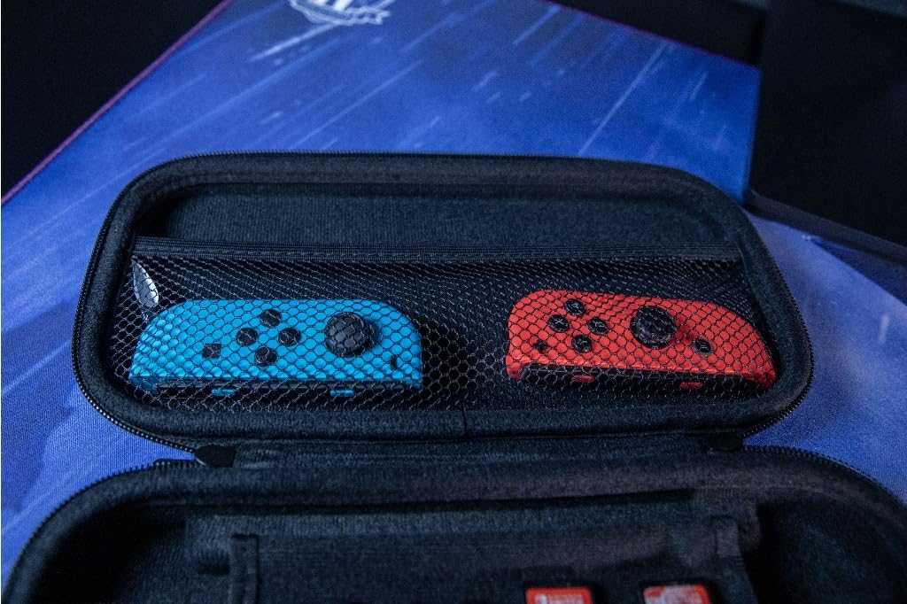 Konix Wednesday Schutz- und Transporthülle für Nintendo Switch, Switch Lite und Switch OLED - 8 Spiele - Nevermore Academy-Motiv - Schwarz