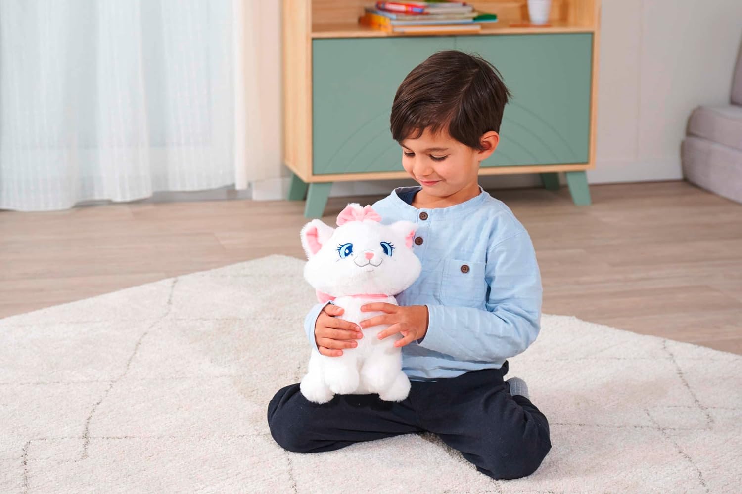Simba Disney Marie 25cm medium size soft toy character, from The Aristocats