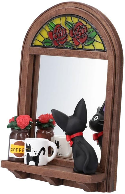 KIKIS DELIVERY SERVICE - Jiji in front of mirror -
