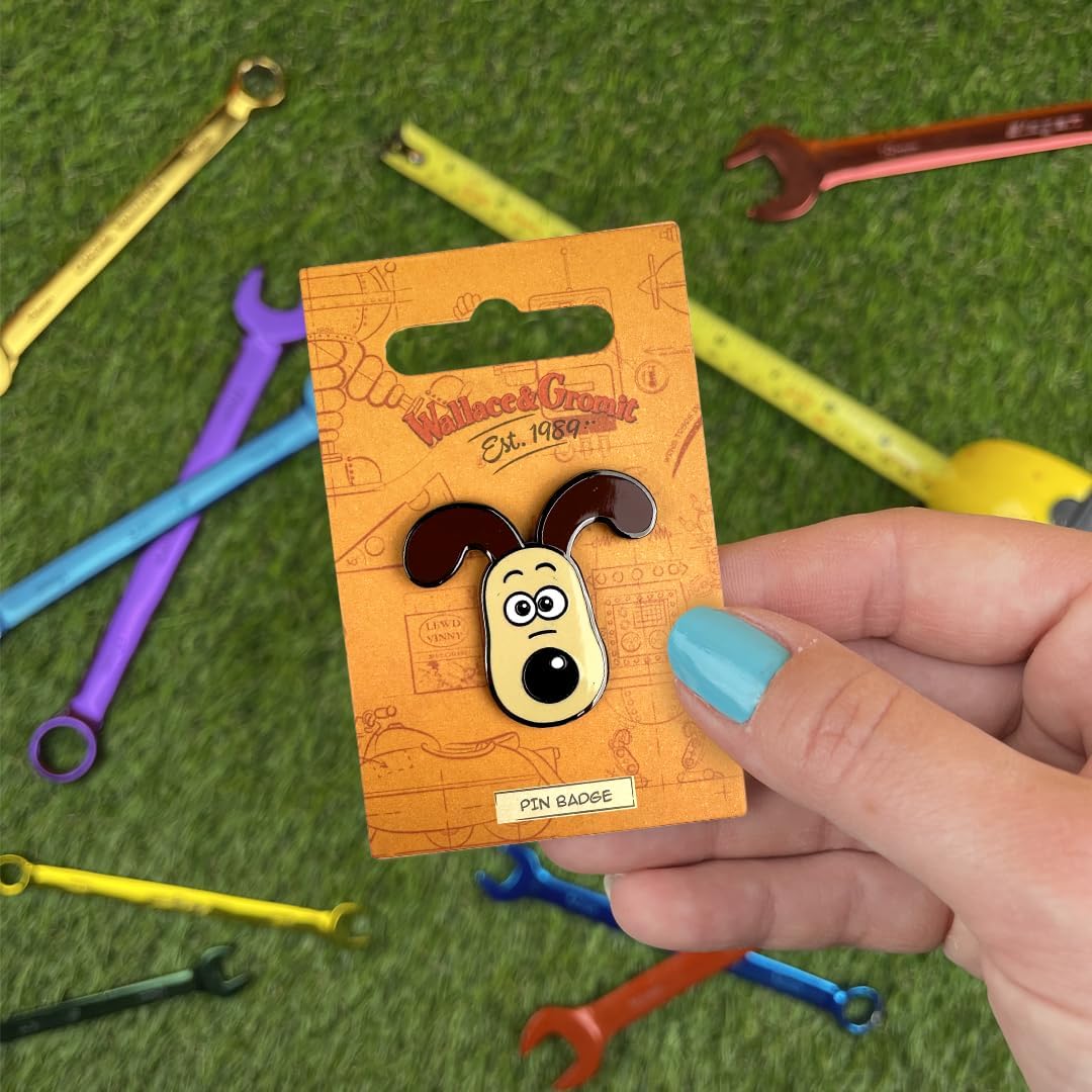 Pawprint Family | Gromit Head Enamel Pin Badge | Wallace and Gromit Official Merchandise