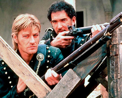 Die Scharfschützen - Komplettbox (Sharpe) / Die komplette preisgekrönte 16-teilige Abenteuerserie mit Sean Bean (Pidax Serien-Klassiker)