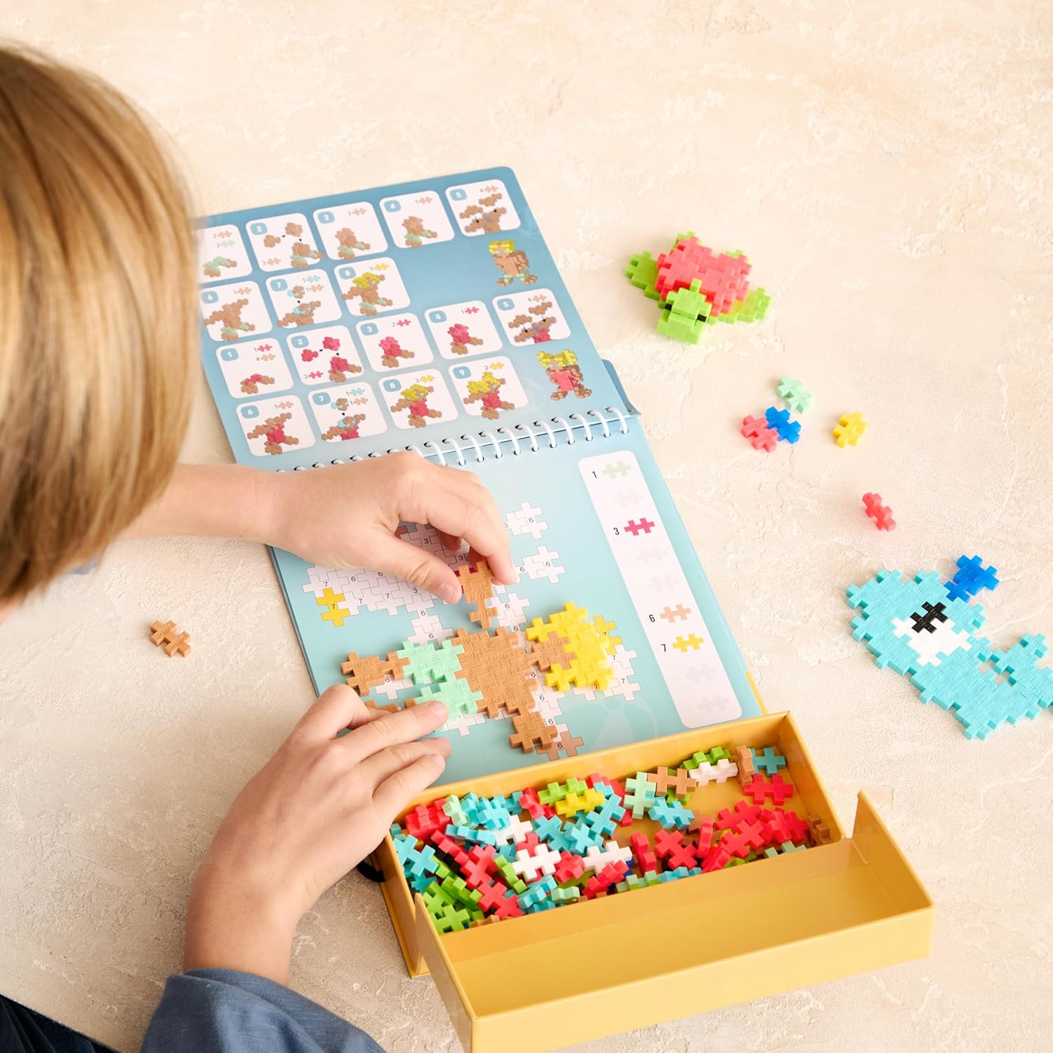 Plus-Plus - Activiteitsblok voor kinderen – 125 delen – thema oceaan en zeedieren – bouwspel voor kinderen vanaf 5 jaar – educatief en speels speelgoed voor meisjes en jongens