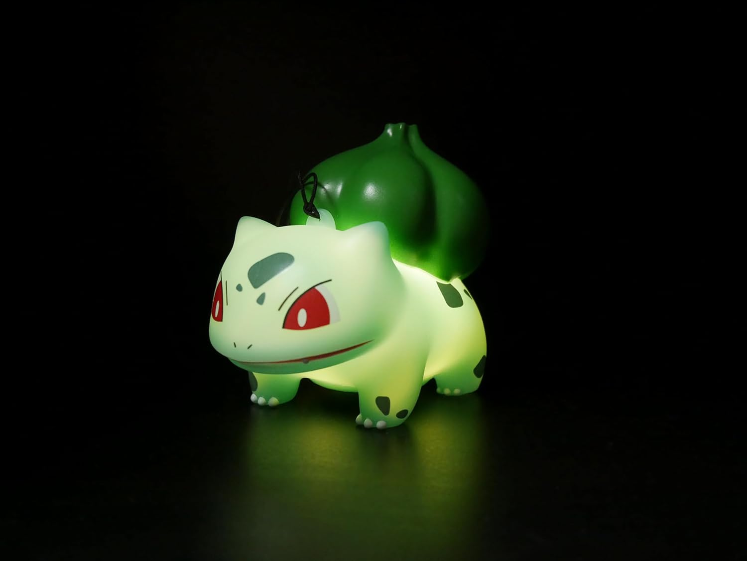 Teknofun – Offizielle Pokemon-Lizenz – Leuchtender BISASAM mit Riemen, leuchtende Figur für Kinder zum Sammeln – 811425