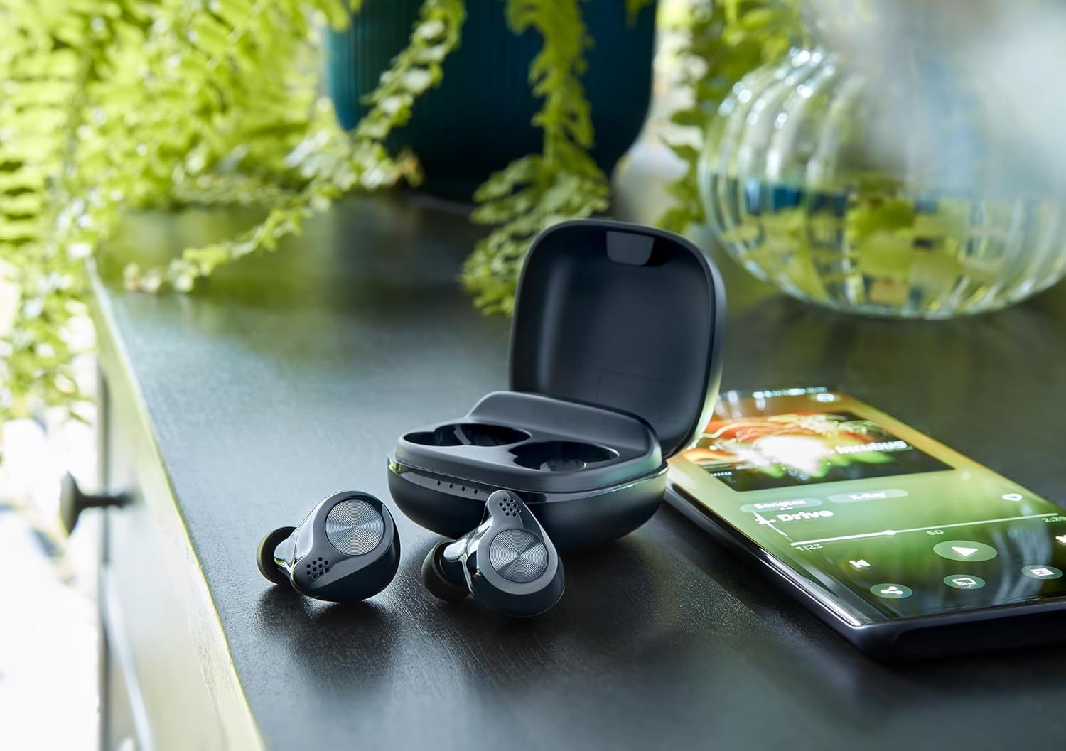 Intenso Buds Micro TWS True Wireless Headphones T200 with Gaming Mode and up to 25 Hours of Music Playback, Black