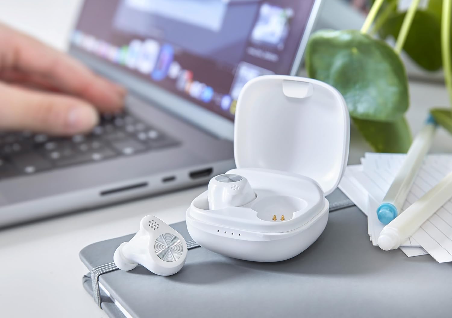 T200 Wireless Earphone White