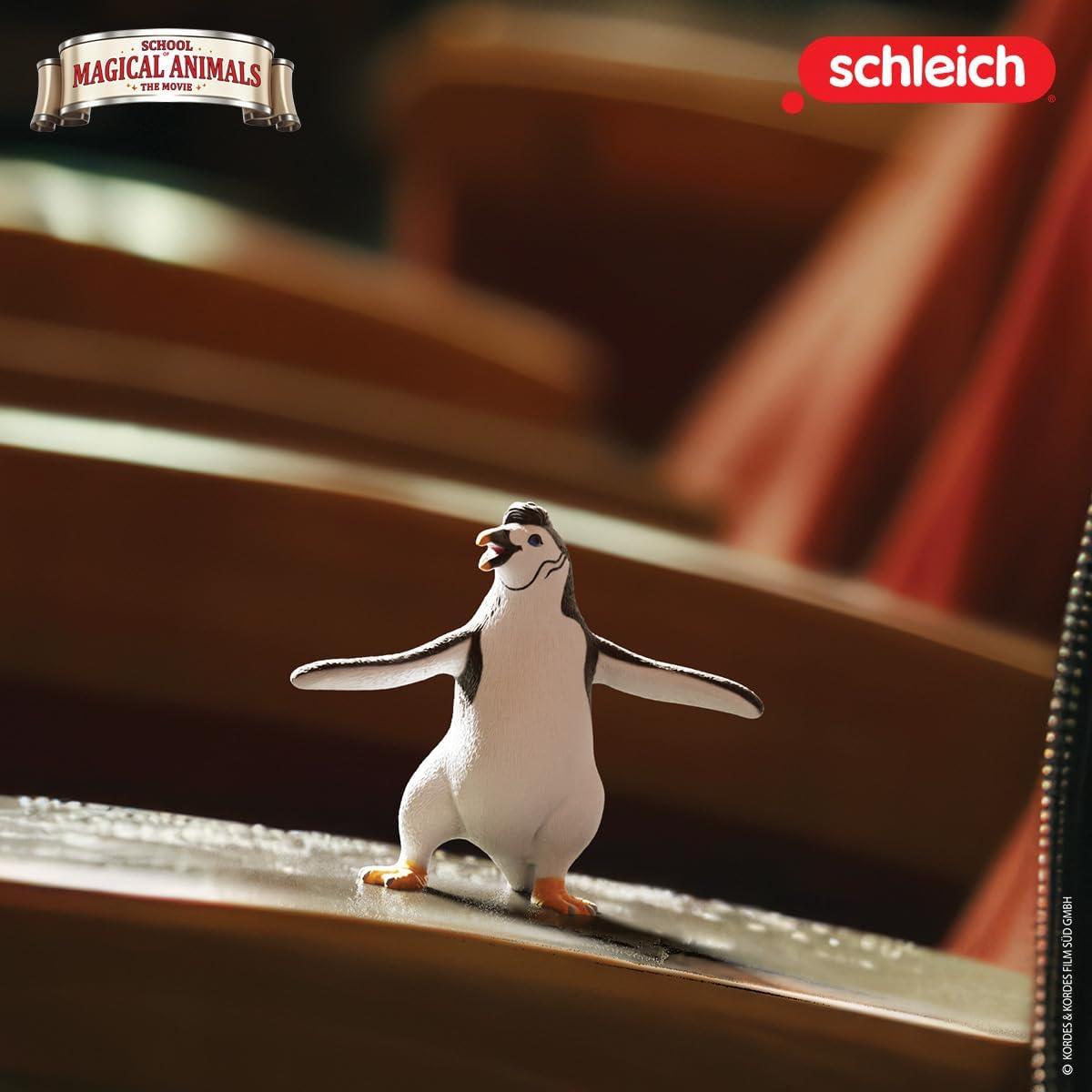 schleich 14909 Juri the penguin, from 3 years THE SCHOOL OF MAGICAL ANIMALS - Figurine, 9 x 3 x 7 cm