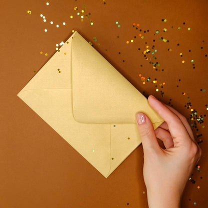Pukka Pad, Pukka Post & Packaging Gummed Envelopes - Pack of 25, Ready-to-Seal, Durable 100GSM Postal Envelopes for Letters, Invitations, and Other Mail - 114 x 162mm, Size C6, Gold