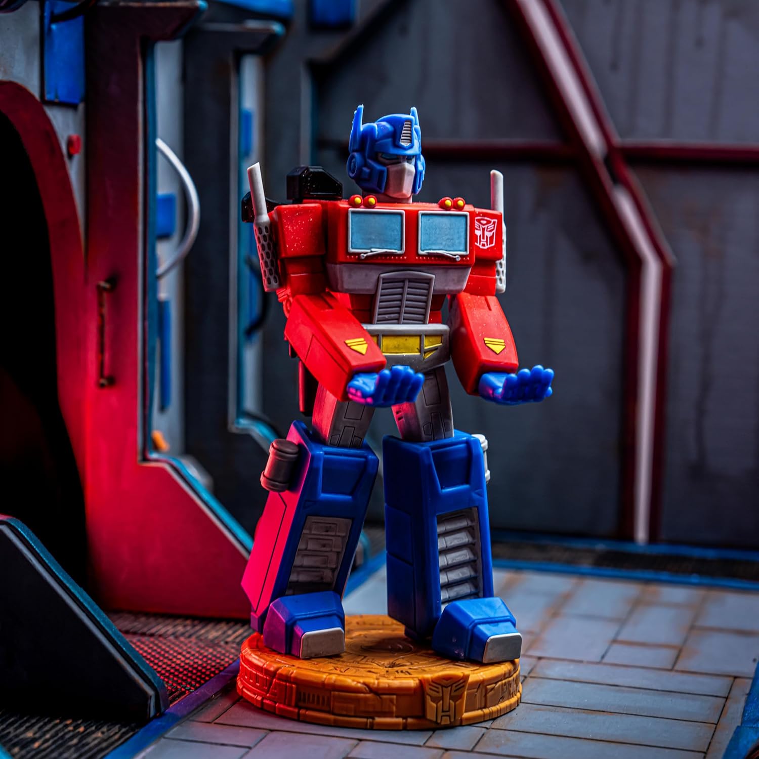 Cable Guys - Transformers Optimus Prime Gaming Accessories Holder & Phone Holder for Most Controller (Xbox, Play Station, Nintendo Switch) & Phone