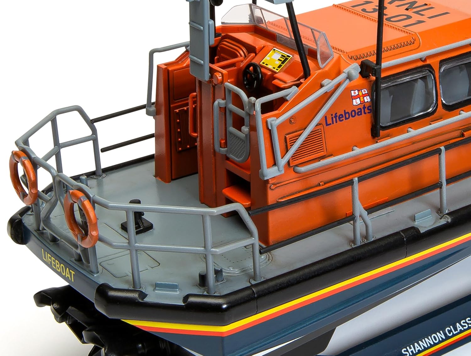 Airfix A55015 Starter Set - RNLI Shannon Class Lifeboat Starter Sets, un Painted