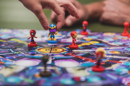 Marvel Race Home Board Game, The Fast Ludo Game! Includes 16x 3D Superheroes And 1x Thanos Playing Piece, Great Gift For Children Ages 6+