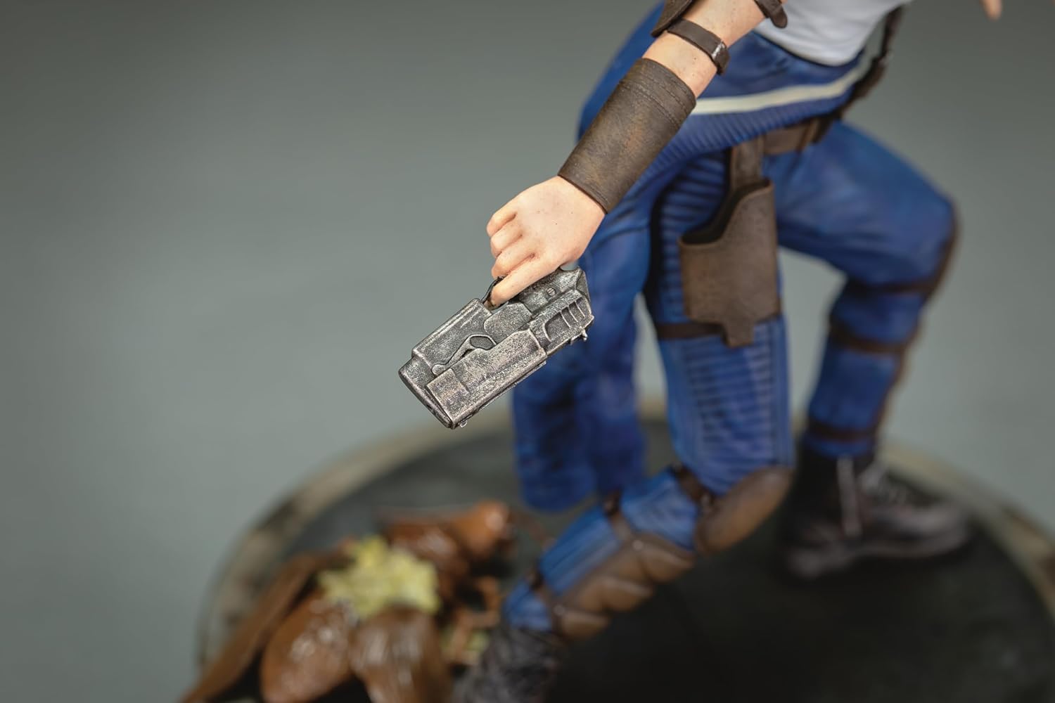 Dark Horse Lucy Maclean Fallout Statue 19Cm
