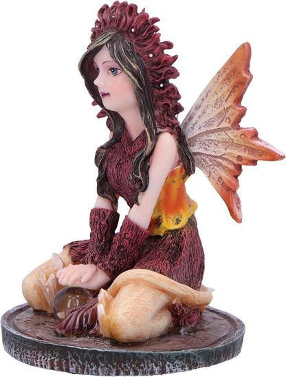 Nemesis Now Statuetta di papavero fata in cristallo, 9 cm, resina, fata rossa con sfera di cristallo, fata inginocchiata con sfera di vetro, regalo fantasia, fata in resina di alta qualità