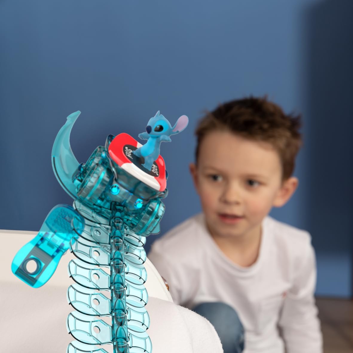 Smoby - Stitch FleXtreme - 4 meter 40 autocircuit - 184 flexibele en modulaire sporen + 1 voertuig Stitch lichteffecten - batterijen inbegrepen - 7600180927
