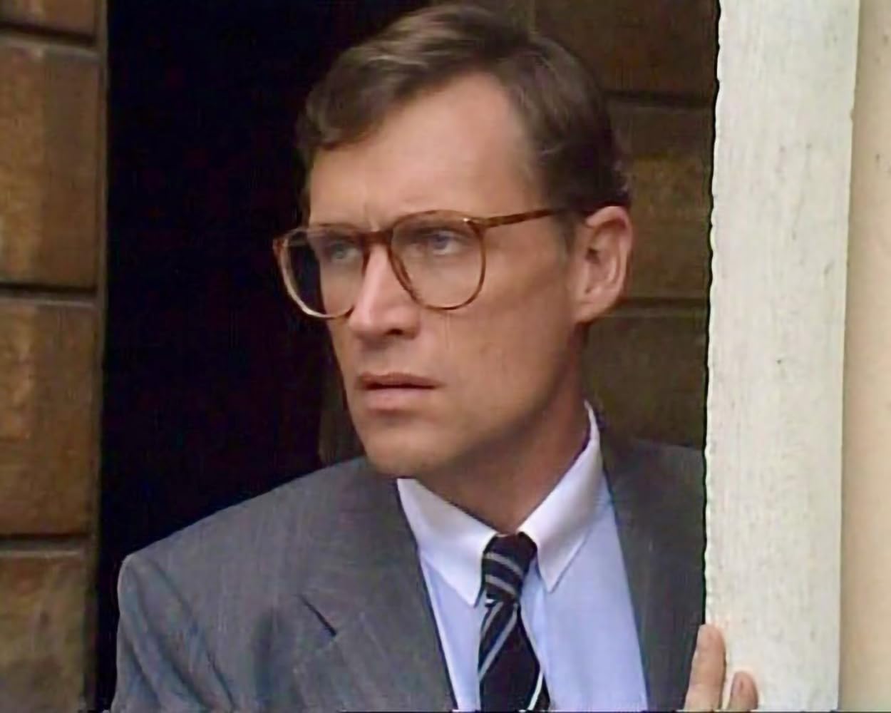Ein Mann ist soeben erschossen worden / Fesselnder Thriller mit Starbesetzung (Pidax Film-Klassiker