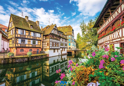 Cheatwell Games 658 13251 EA World'S Smallest Puzzles Strasbourg, Red