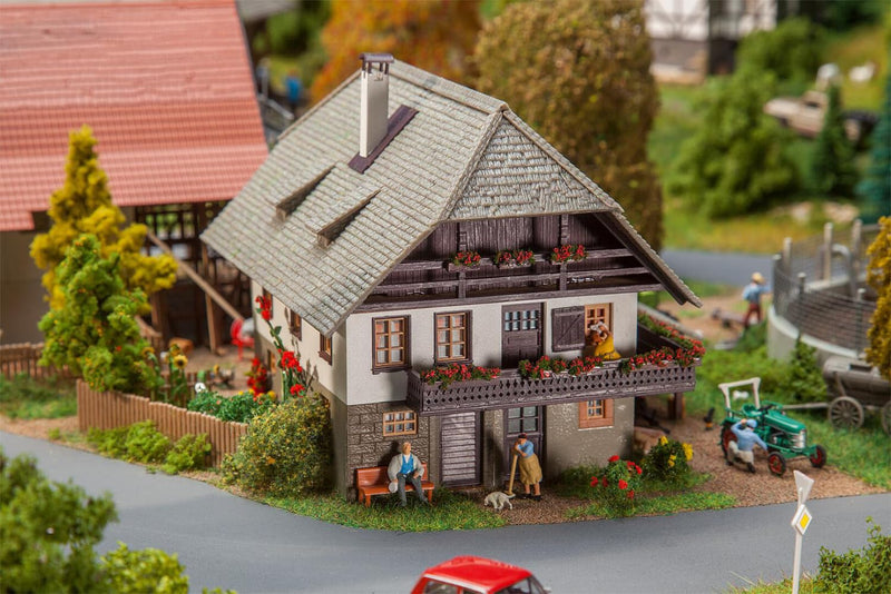 Faller - 1/87 Daglonershuisje Oberprechtal (01/25)*