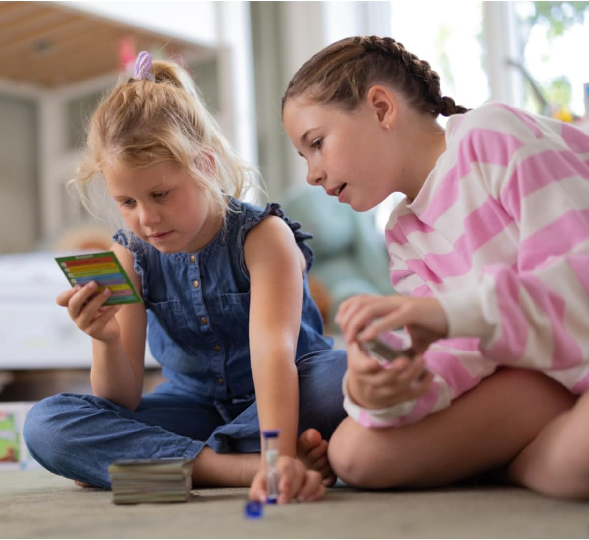 BrainBox Pets | Fun & Educational Card Game | Ages 8+ | 1+ Players | 10 Minutes Playing Time | English Version