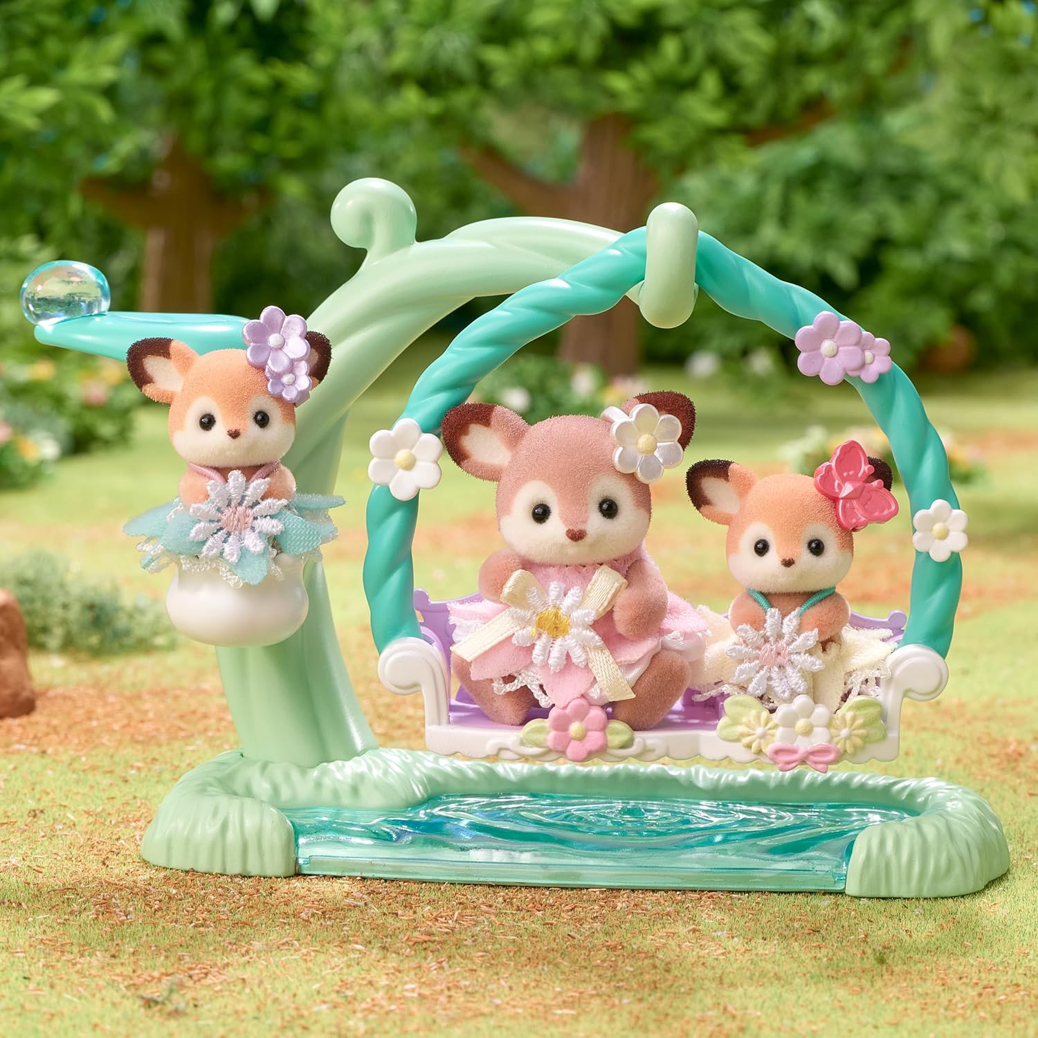 Sylvanian Families 5801 Bebè hert bloemenschommel